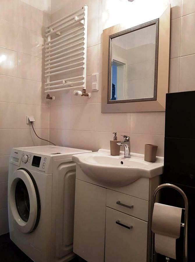 Apartament "Cleopatra 3" Z Miejscem Parkingowym, Faktury Vat Lejlighed Kielce Eksteriør billede